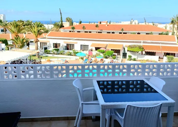 Heated Pool Marina Primavera * Адехе